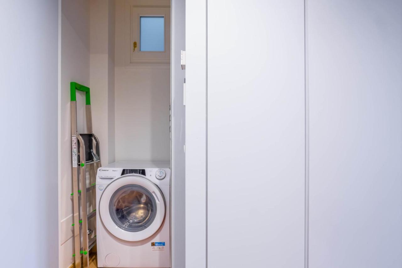 Easylife - Accogliente E Moderno Bilocale In Zona Navigli Apartman Milánó Kültér fotó